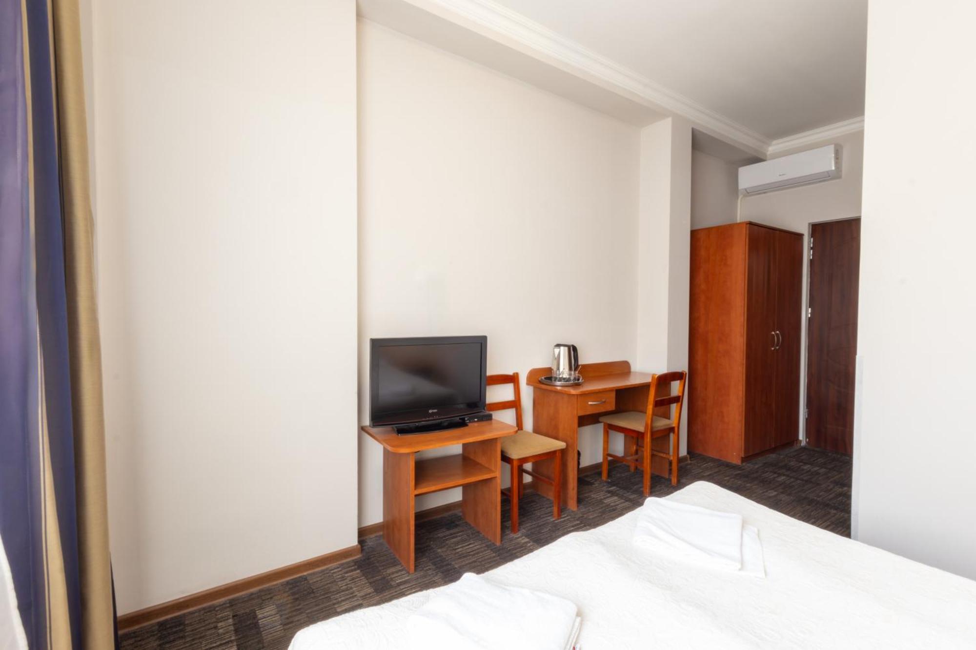 Noclegi Stadion Bed & Breakfast ワルシャワ エクステリア 写真