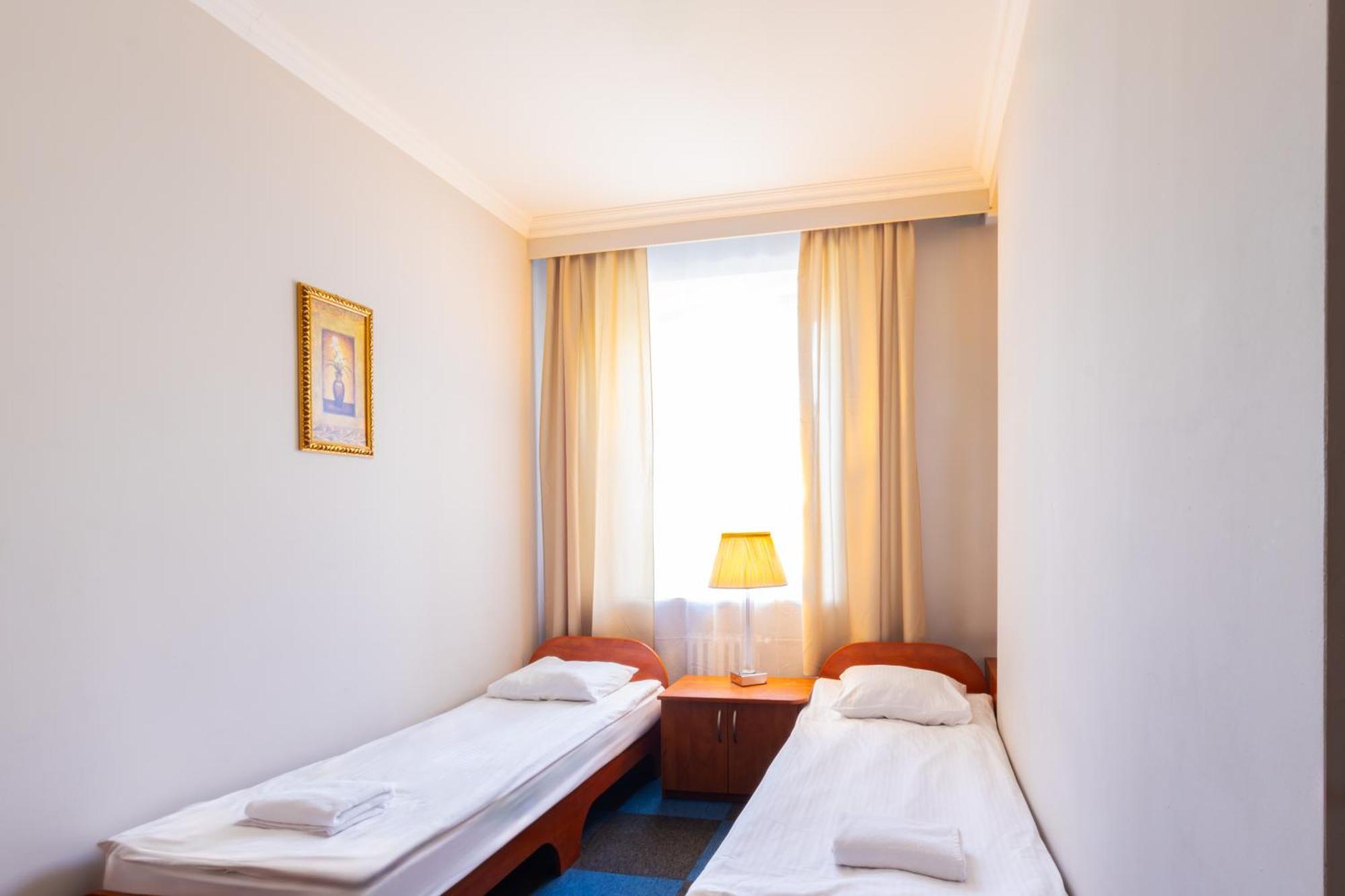Noclegi Stadion Bed & Breakfast ワルシャワ エクステリア 写真