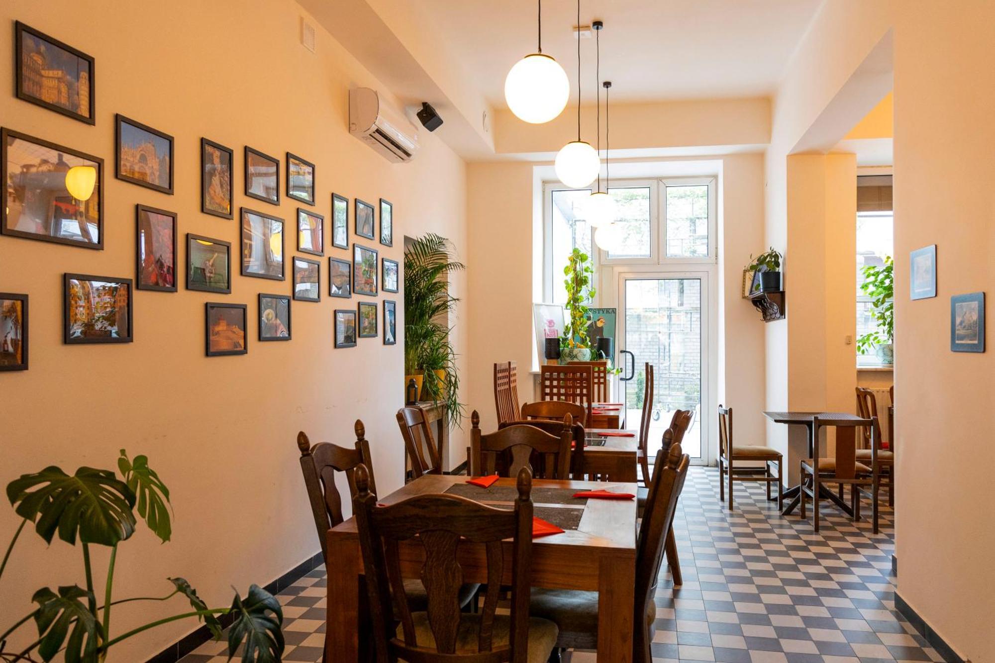 Noclegi Stadion Bed & Breakfast ワルシャワ エクステリア 写真