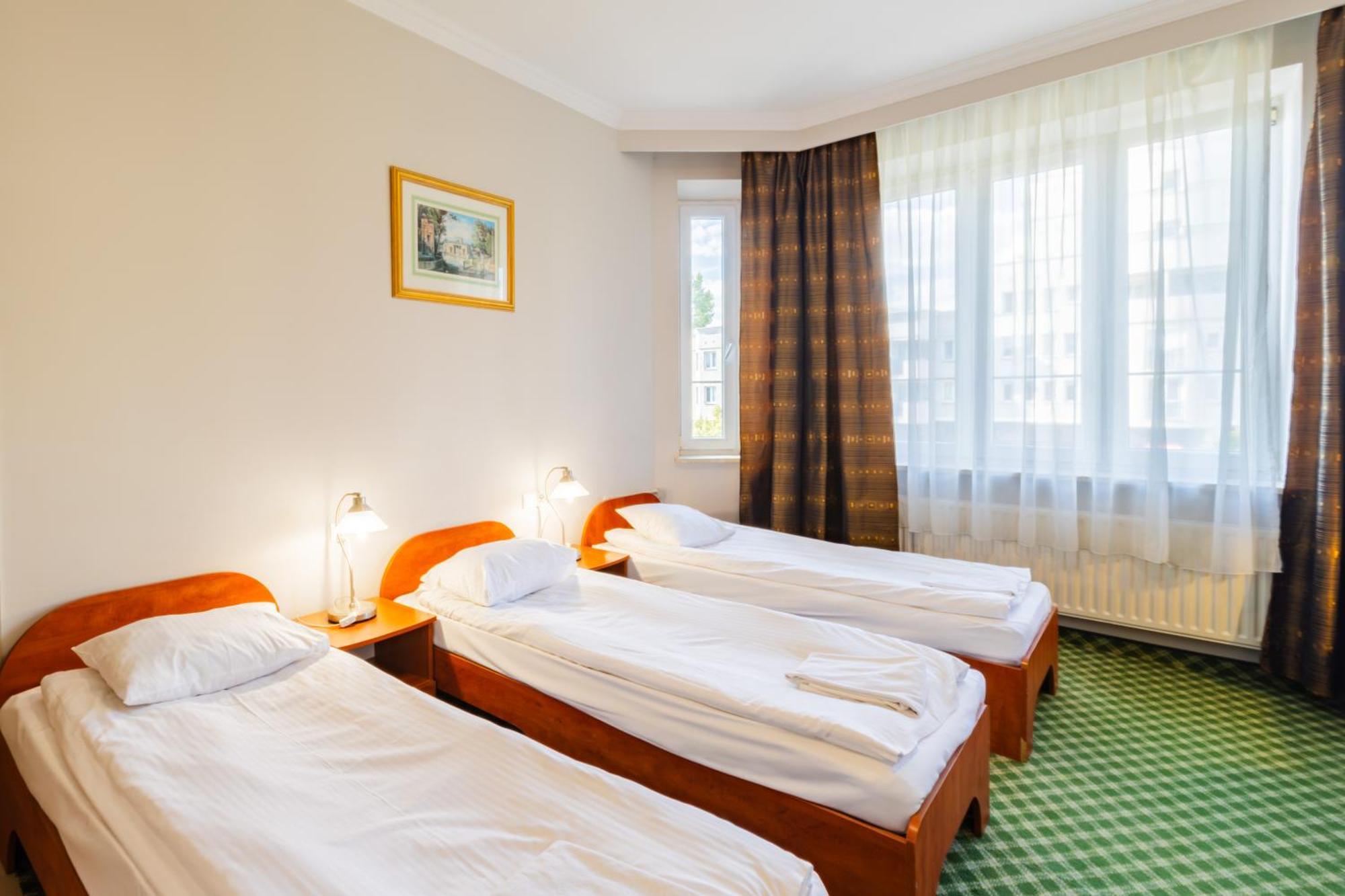 Noclegi Stadion Bed & Breakfast ワルシャワ エクステリア 写真