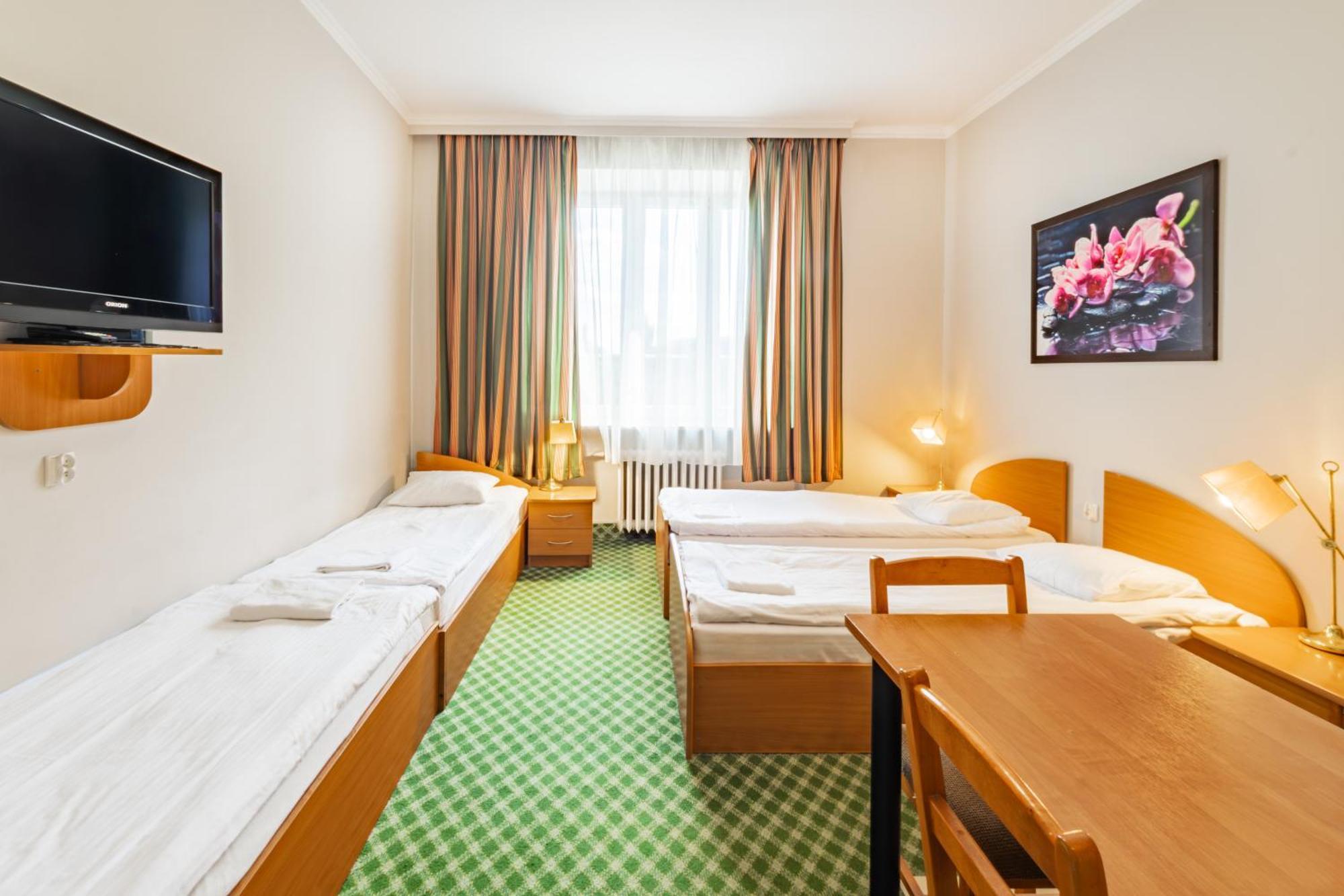 Noclegi Stadion Bed & Breakfast ワルシャワ エクステリア 写真